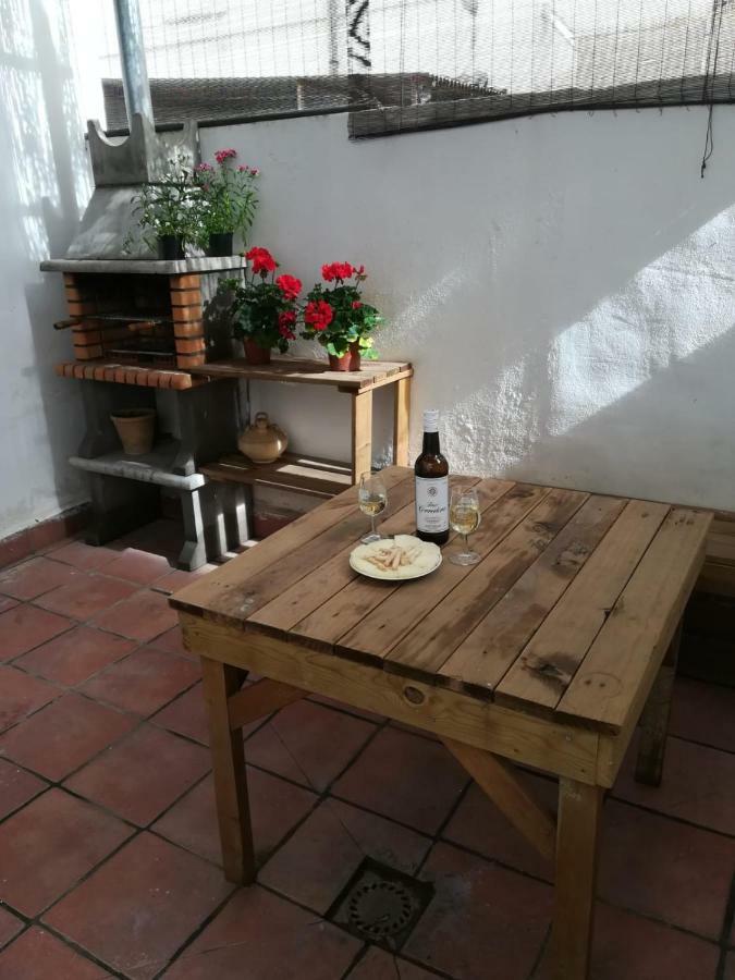 Apto Con Patio Y Barbacoa Bbq H De La Reina Córdoba Exteriör bild